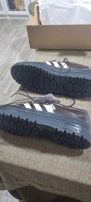 Zapatillas Adidas Samba x Song for the Mute Marron