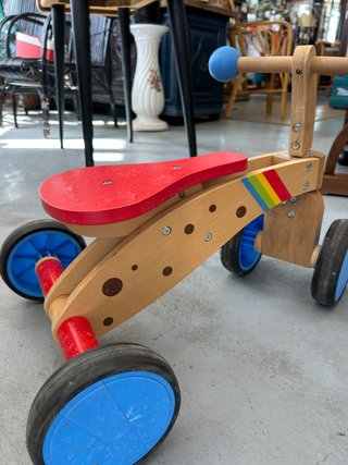 Correpasillos  Triciclo de Madera Playtive