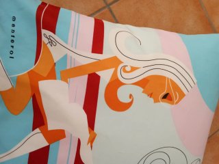 Grande cuscino da terra Manterol design donna