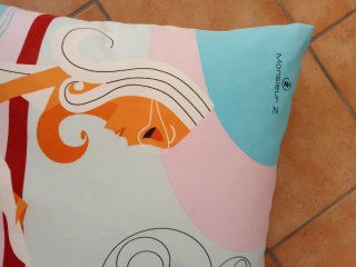 Grande cuscino da terra Manterol design donna