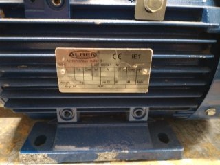 Motor Eléctrico Azul con Polea