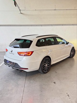 SEAT Leon ST CUPRA PERFORMANCE NACIONAL