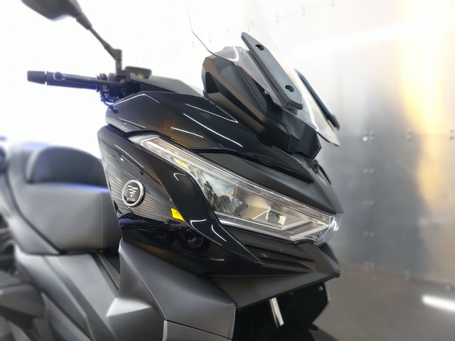 VOGUE SR4 MAX - 2024