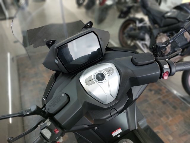 VOGUE SR4 MAX - 2024