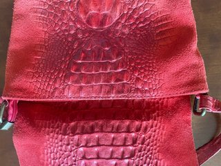 Bolso piel rojo cocodrilo