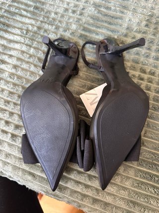 Tacones Zara Negros Talla 39 con Lazo