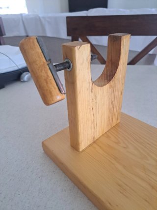 Jamonero de madera
