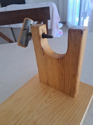 Jamonero de madera