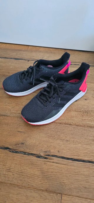 Adidas Questar Ride Zapatillas Negras y Rosas