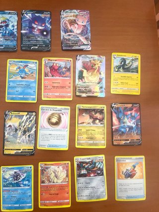 Colección Cartas Pokémon + Caja Metálica