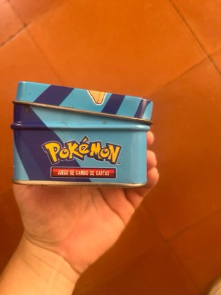 Colección Cartas Pokémon + Caja Metálica