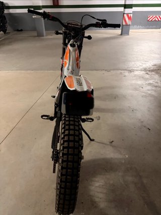 Moto trial Montesa Cota 4RT 301 RR Repsol Replica