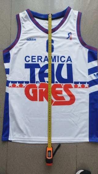 Camiseta Baskonia Taugres Perasovic Talla M Retro