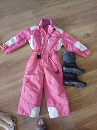 Mono esquí niña T.6 rosa y blanco y botas T.30