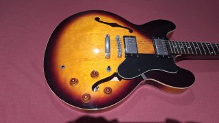 Guitarra Epiphone Dot 335 vs