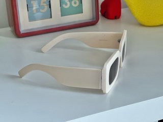 Gafas de sol beige rectangulares Zara