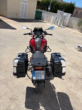 Benelli TRK 502X Adventure Roja