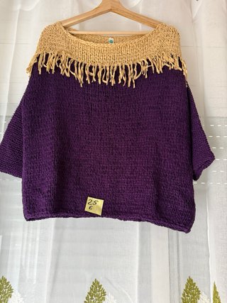 Jersey verde cuello pico