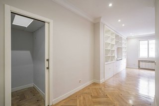 Piso en alquiler en Recoletos en Madrid