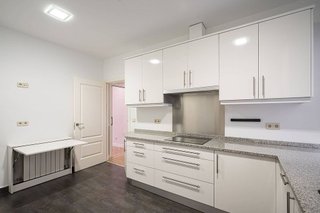 Piso en alquiler en Recoletos en Madrid