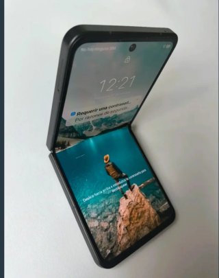 Teléfono Móvil ZTE NUBIA FLIP