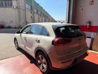 Kia Niro Kia Niro 1.6 GDi Híbrido Enchufable 104kW Drive