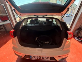 Kia Niro Kia Niro 1.6 GDi Híbrido Enchufable 104kW Drive