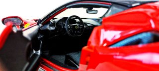 Burago Ferrari SF90 Stradale 1:18 Assetto Fiorano