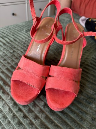 Sandalias cuña coral/fucsia sin estrenar