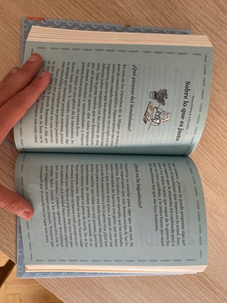 El libro de Gloria Fuertes para niñas y niños