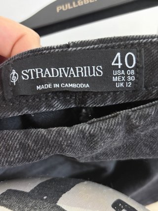 Falda pantalón Stradivarius negra