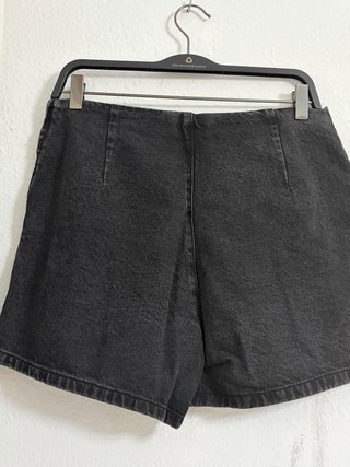 Falda pantalón Stradivarius negra