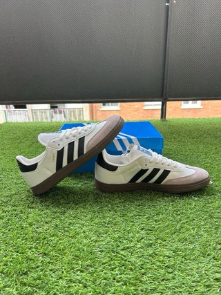 Zapatillas Adidas Samba Blancas y Negras