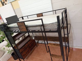 Litera juvenil con escritorio