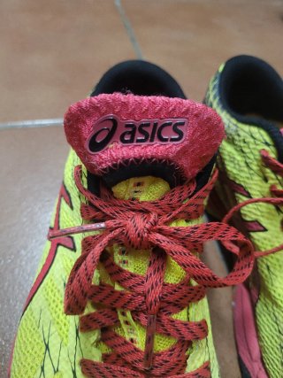 Zapatillas Asics Running Amarillas y Rojas 38
