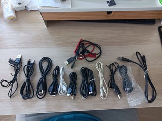 Lote de cargadores USB
