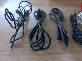 Lote de cargadores USB