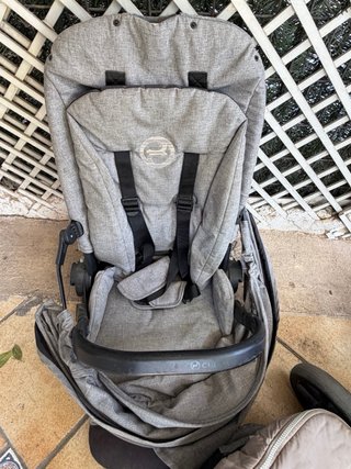 Carrito Bebé Cybex Gris + Saco Invierno
