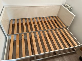 Diván Ikea Hemnes con 3 cajones