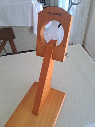 Jamonero de madera