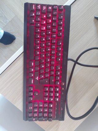 Teclado Corsair Negro
