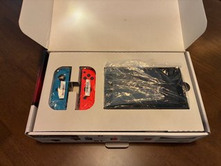 Consola Nintendo Switch más juego