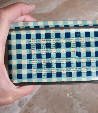 Scatola in latta vintage Pavesi