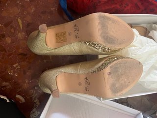 Zapatos de fiesta dorados tacón talla 38