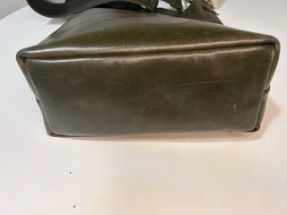 Bolso Purahechura Verde Oliva Cuero