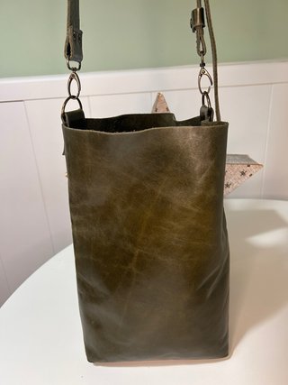 Bolso Purahechura Verde Oliva Cuero