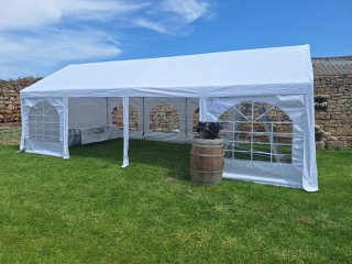 Carpa 4x8m con estructura y toldos