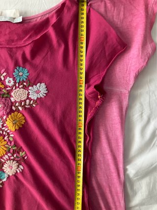 Zara camiseta bordada M