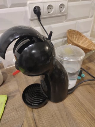 Cafetera Nescafé Dolce Gusto Negra