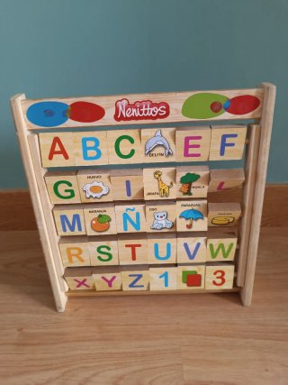 Atril Abecedario Madera Nenittos